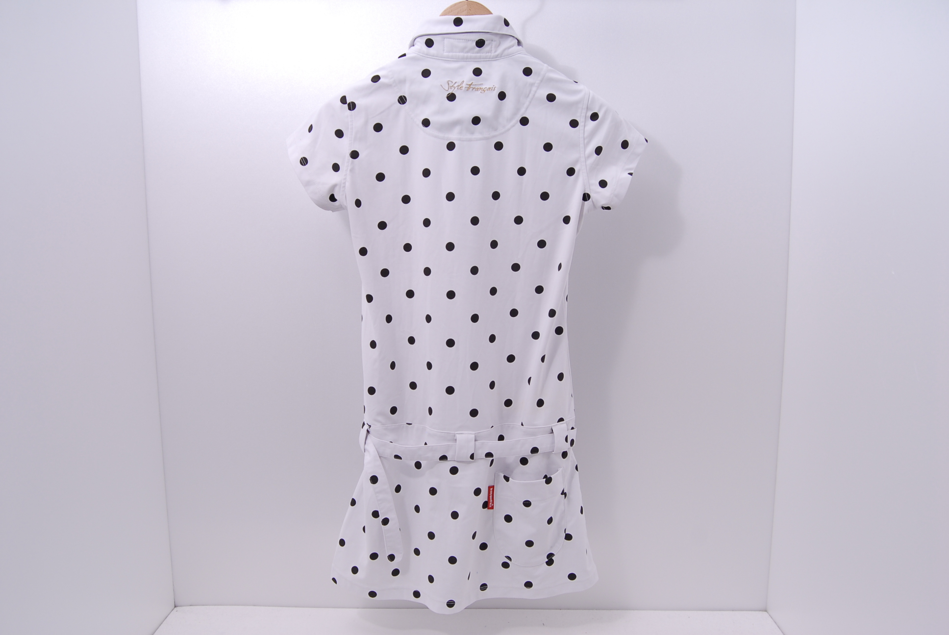 ルコック 半袖ポロワンピース ベルト付き 白 黒 水玉 ドット ホワイト M Used ココゴルフ