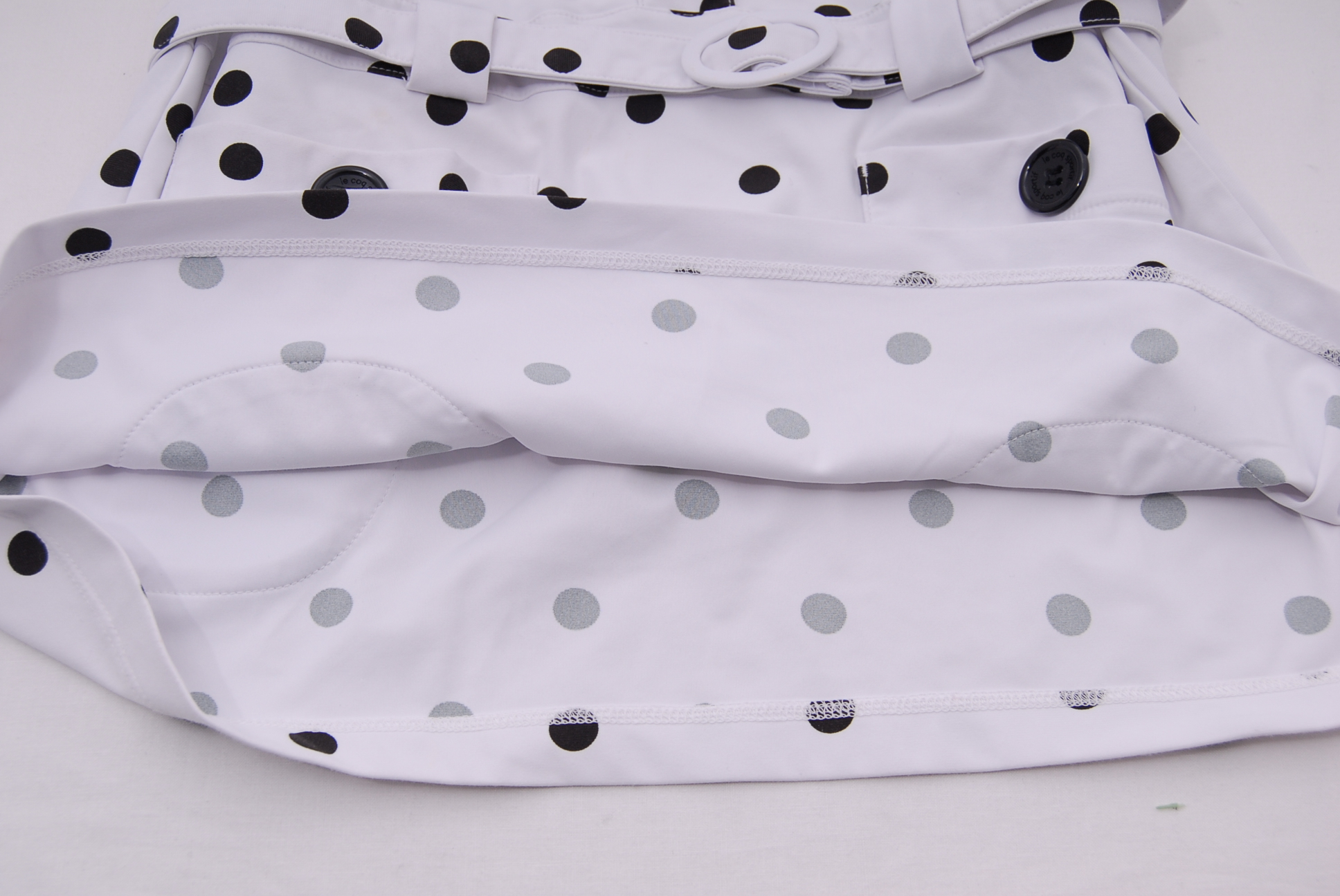 ルコック 半袖ポロワンピース ベルト付き 白 黒 水玉 ドット ホワイト M Used ココゴルフ