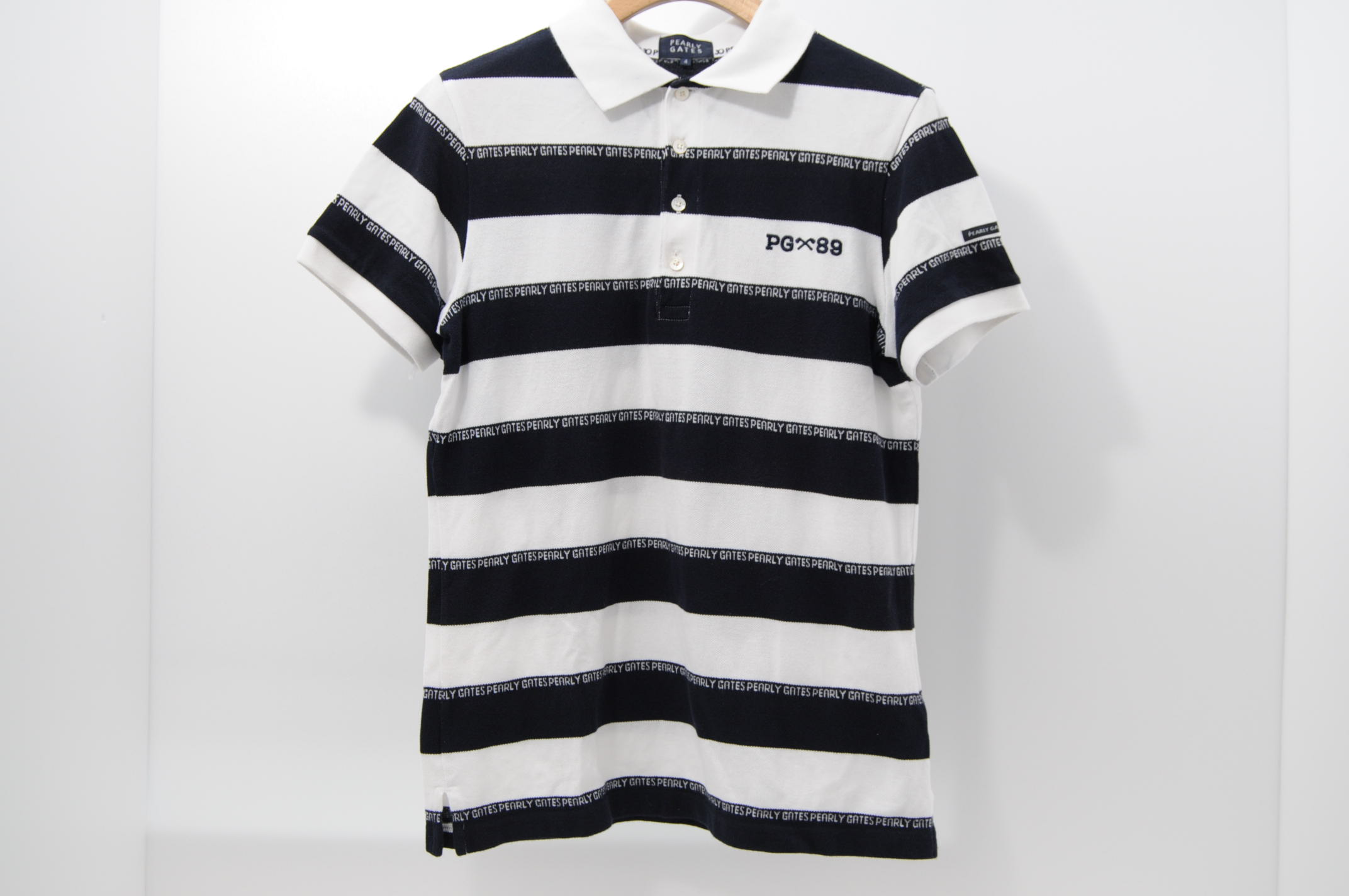 安い日本製パーリーゲイツ　新品タグ付き　ポロシャツ　ネイビー×ホワイト　サイズ２ レディースウェア