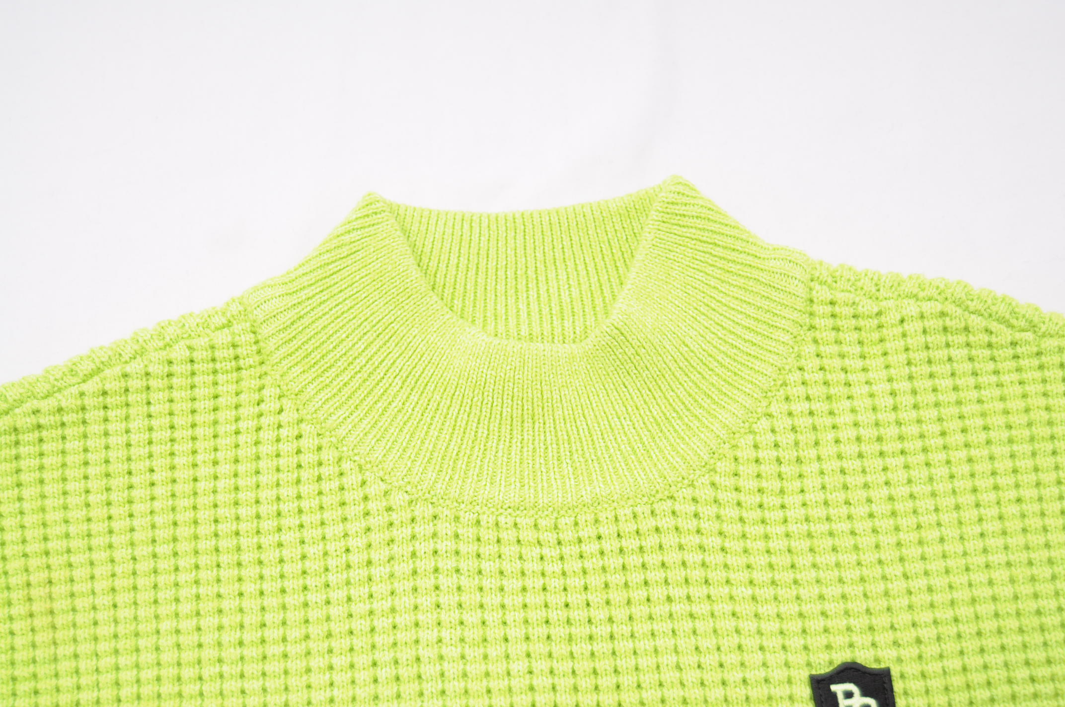 パーリーゲイツ黄緑色セーター