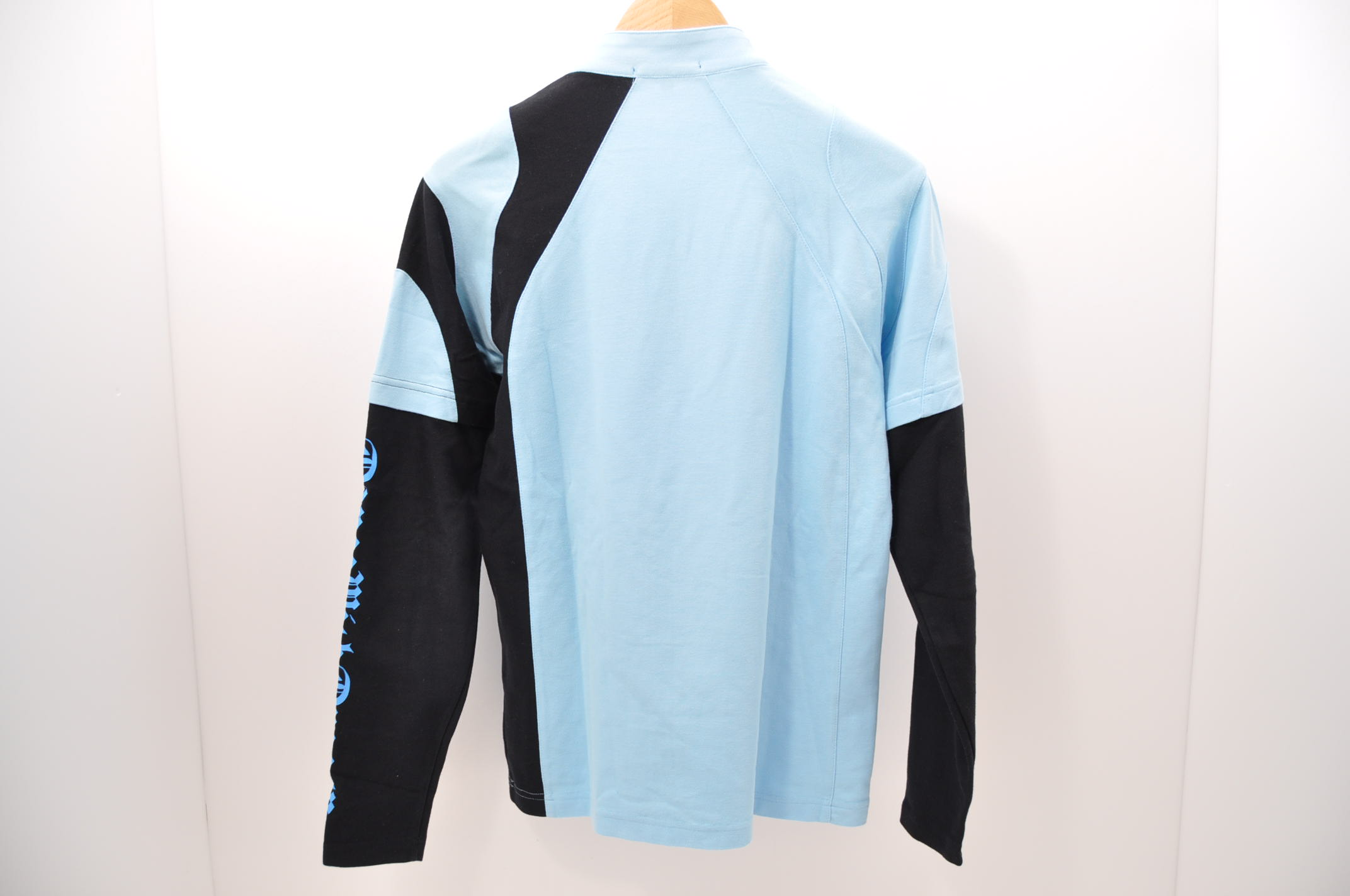 ダンスウィズドラゴン☆長袖ハーフジップシャツ☆水色×黒☆2(M)☆USED 