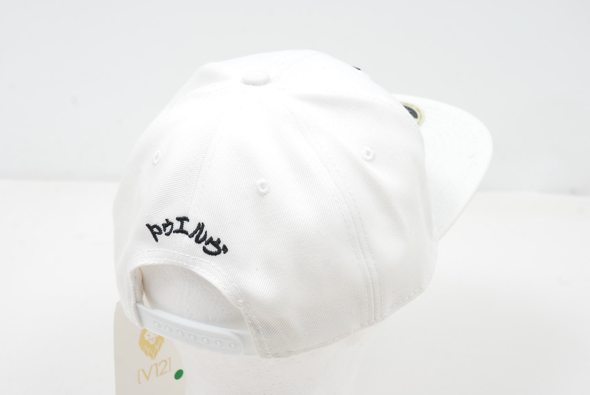 新品☆V12☆ヴィトゥエルブ☆フラットブリムキャップ☆VI CAP