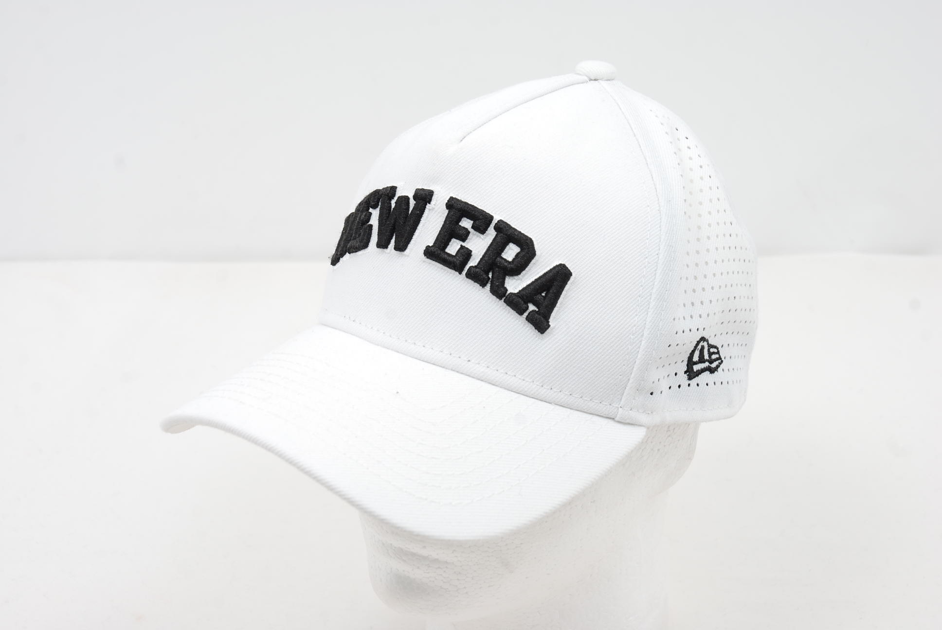 中古ゴルフウェアのNEW ERA GOLF/ニューエラゴルフを激安価格でお探し