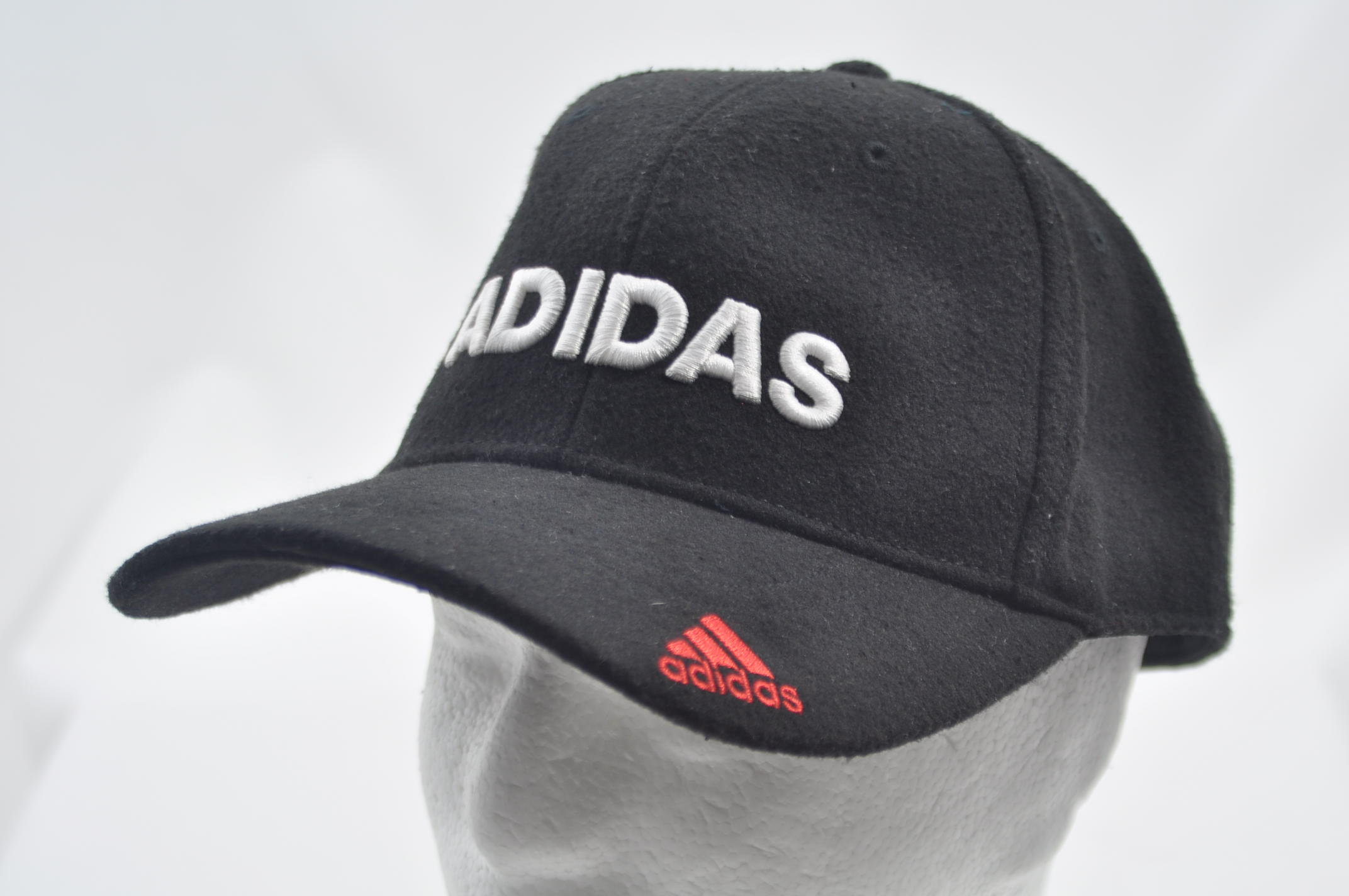 アディダス☆adidas☆キャップ☆黒☆ブラック☆男女兼用☆フリー(57