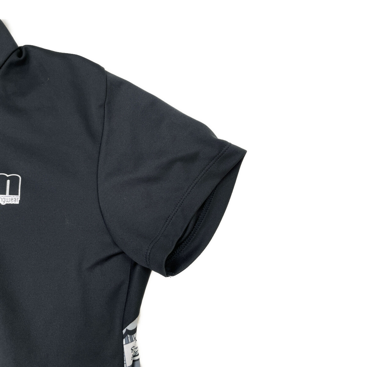 Munsingwear - coco 中古 マンシングウェア Munsing wear レディース 半袖シャツ M 黒 ブラック ハーフジップ コミック柄 中古 レディース マンシングウェア Munsing wear 半袖シャツ M