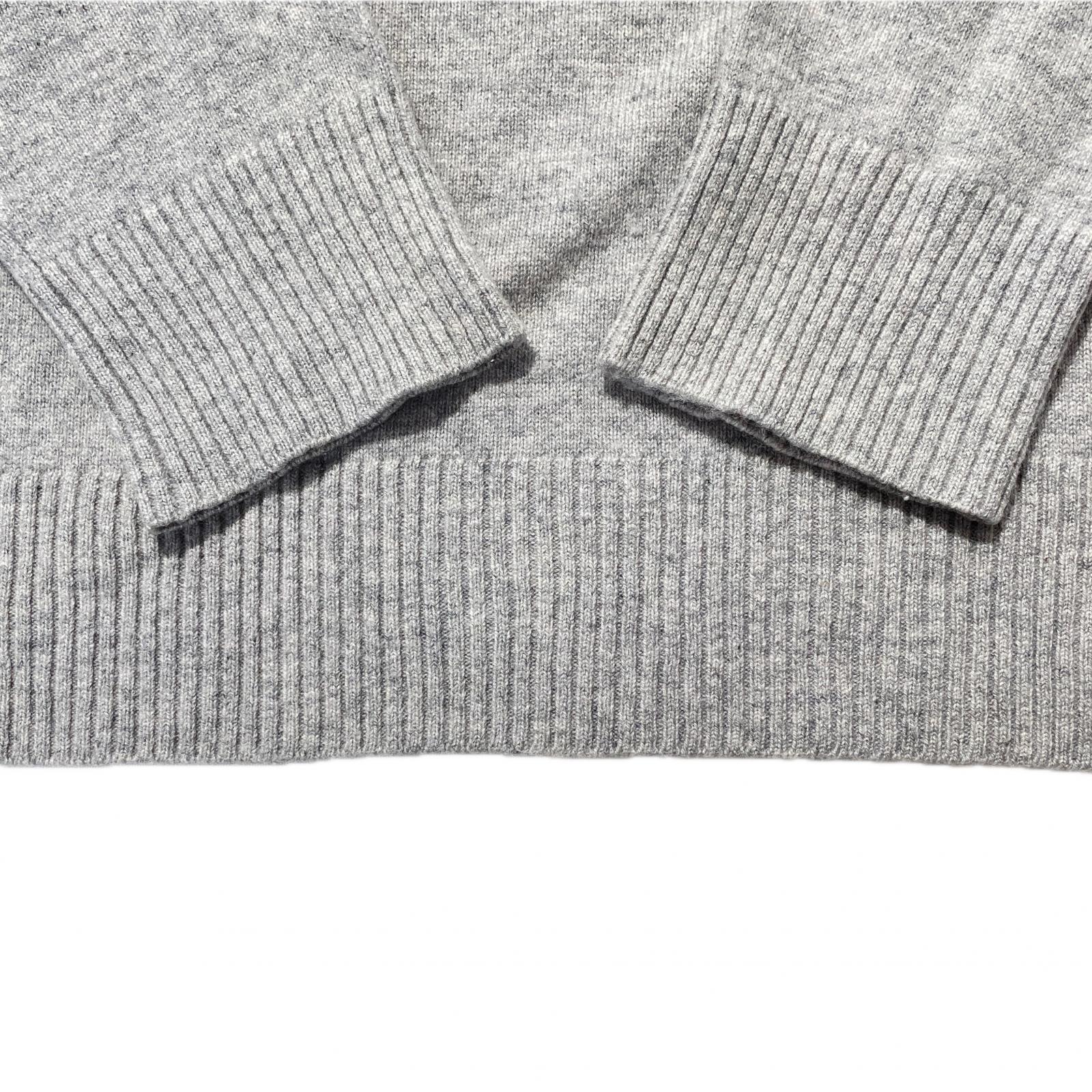 サイズ：48 ARCHIVIO アルチビオ 2023年モデル カシミヤ ニットセーター ロゴ  グレー系 [240101501977] ゴルフウェア メンズ ストスト サイズ：48 ARCHIVIO アルチビオ 2023年モデル カシミヤ ニット