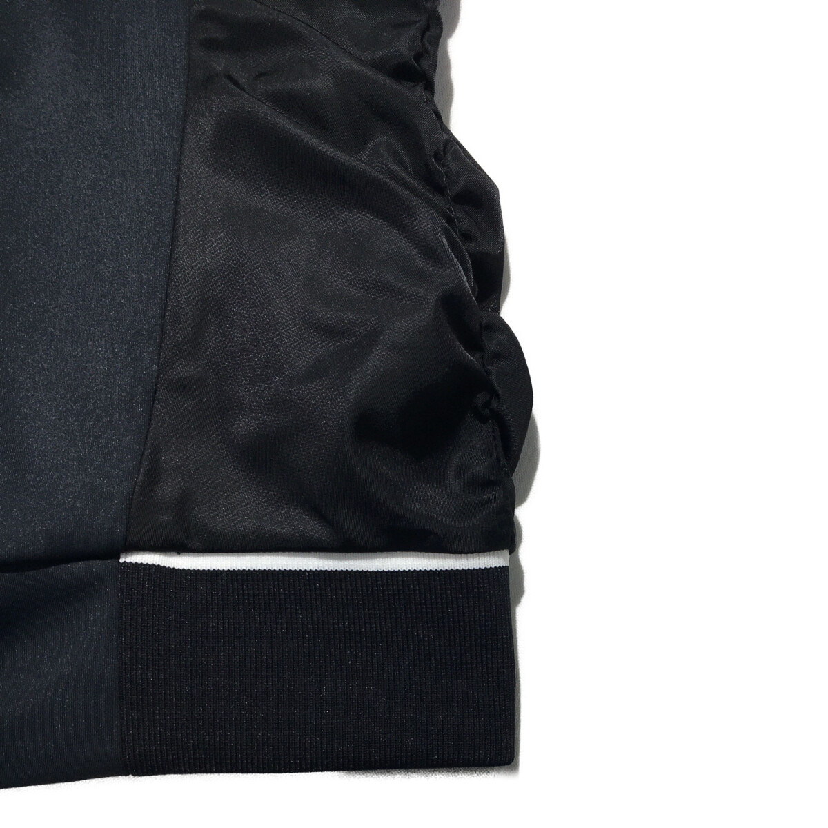 LANVIN SPORT 女性用ゴルフ　フード付コート　ブラック　サイズ38 中古 レディース ランバンスポール LANVIN SPORT ノースリーブ 38(M